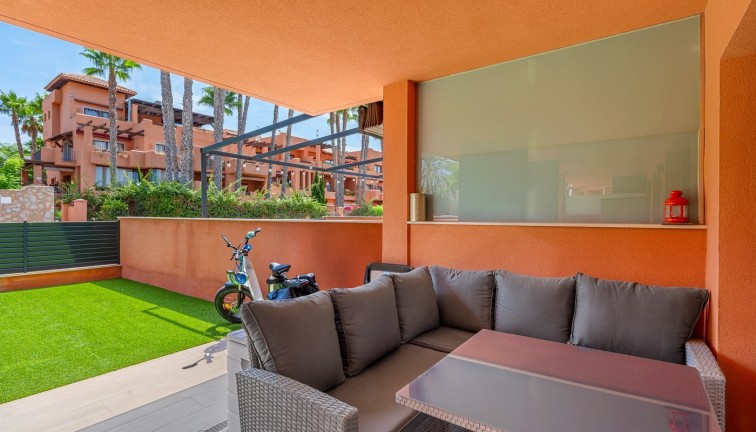 Resale - Apartment - Villamartín