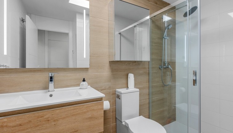 Resale - Apartment - Villamartín