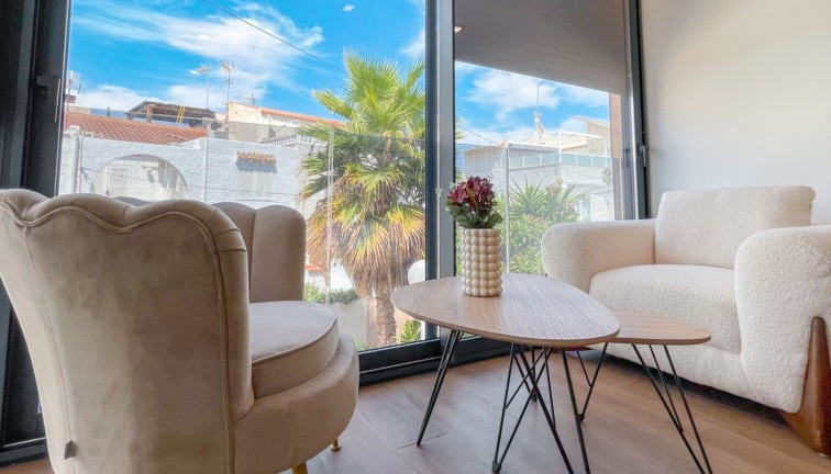 Jälleenmyynti - Paritalo/Rivitalo - Torrevieja - Nueva Torrevieja