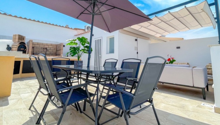 Jälleenmyynti - Paritalo/Rivitalo - Torrevieja - Nueva Torrevieja