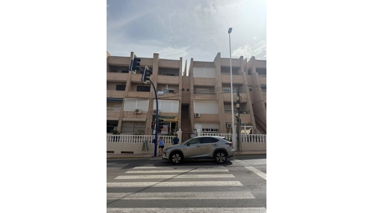 Jälleenmyynti - Asunto - Torrevieja - LA MATA