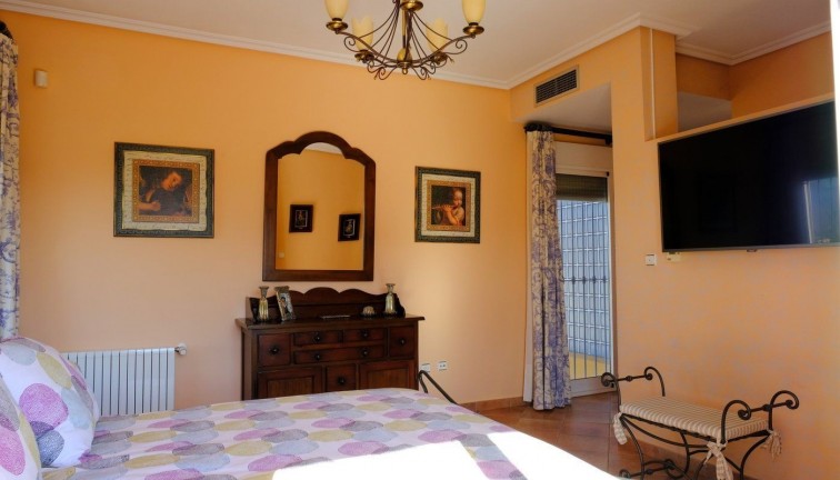 Reventa - Chalet - Orihuela - Correntías Medias