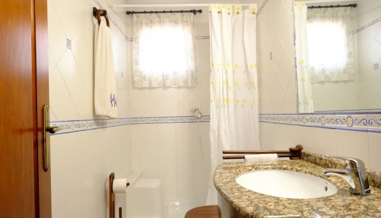 Reventa - Chalet - Orihuela - Correntías Medias