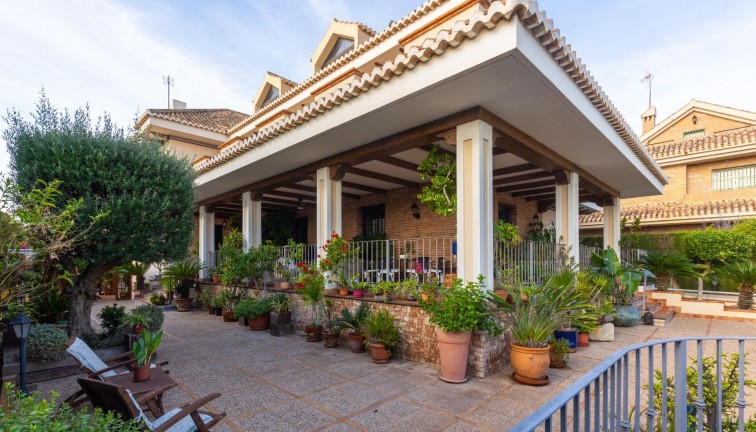 Jälleenmyynti - Erillistalo - Torrevieja - La veleta