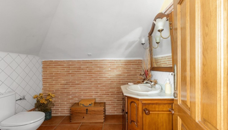Jälleenmyynti - Erillistalo - Torrevieja - La veleta