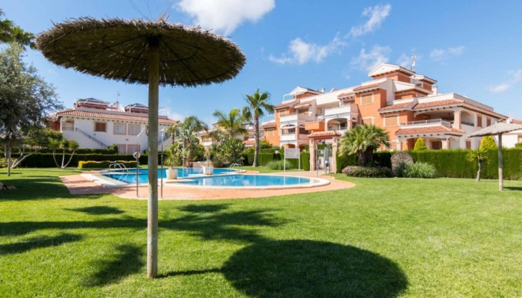 Jälleenmyynti - Asunto - Ylimmän kerroksen asunto - Orihuela Costa - Playa Flamenca
