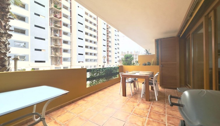 Återförsäljning - Lägenhet - Torrevieja - Punta Prima
