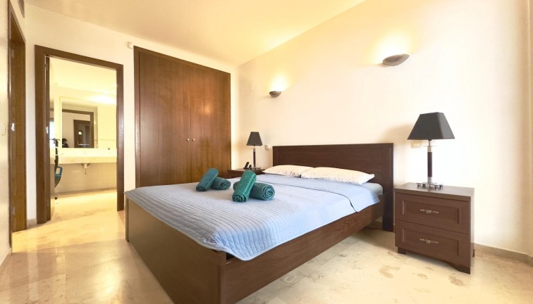 Återförsäljning - Lägenhet - Torrevieja - Punta Prima