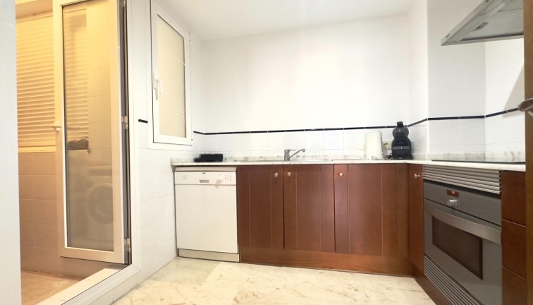 Återförsäljning - Lägenhet - Torrevieja - Punta Prima