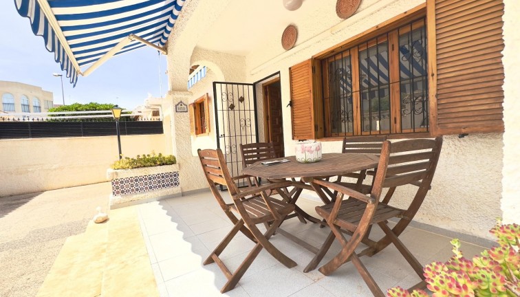 Jälleenmyynti - Erillistalo - Orihuela Costa - La Zenia