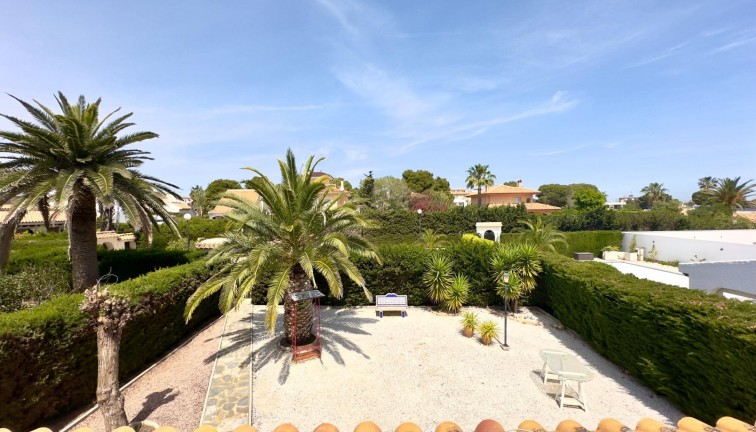 Jälleenmyynti - Erillistalo - Orihuela Costa - La Zenia