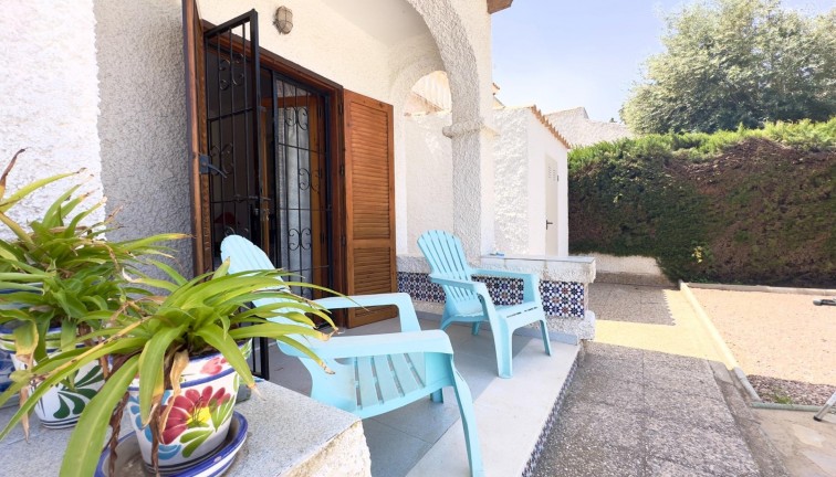 Jälleenmyynti - Erillistalo - Orihuela Costa - La Zenia