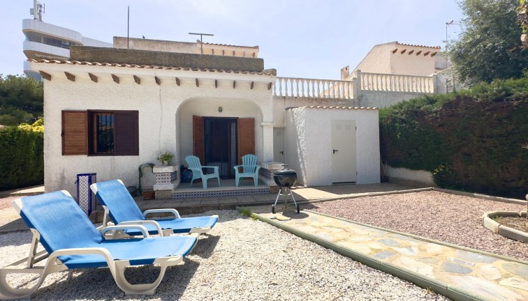 Jälleenmyynti - Erillistalo - Orihuela Costa - La Zenia