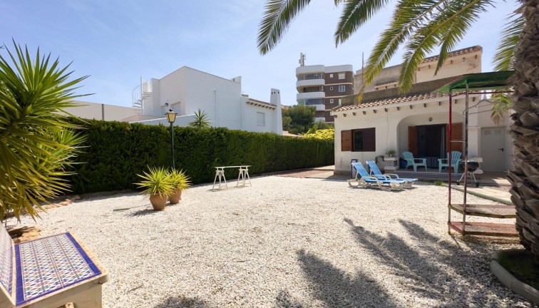 Jälleenmyynti - Erillistalo - Orihuela Costa - La Zenia