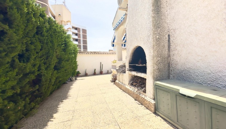 Jälleenmyynti - Erillistalo - Orihuela Costa - La Zenia