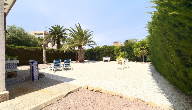 Jälleenmyynti - Erillistalo - Orihuela Costa - La Zenia