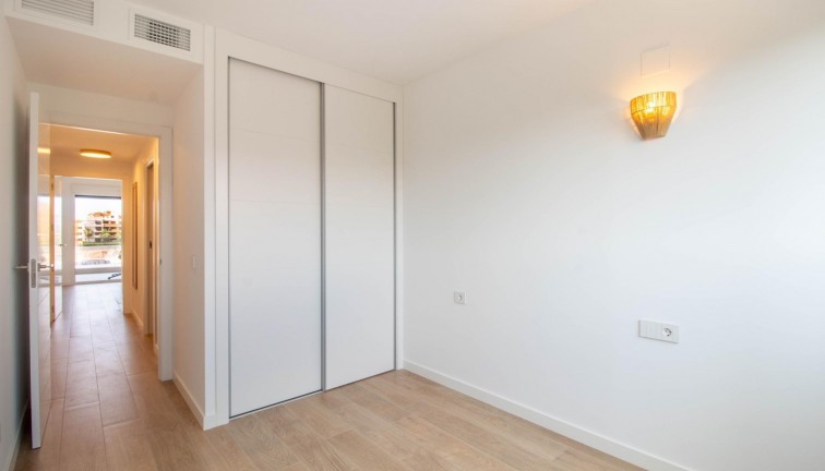 Resale - Apartment - Torrevieja - Punta Prima