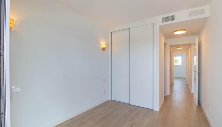 Resale - Apartment - Torrevieja - Punta Prima