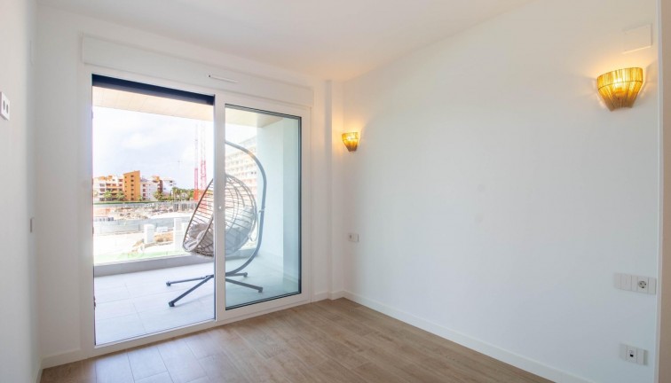 Resale - Apartment - Torrevieja - Punta Prima