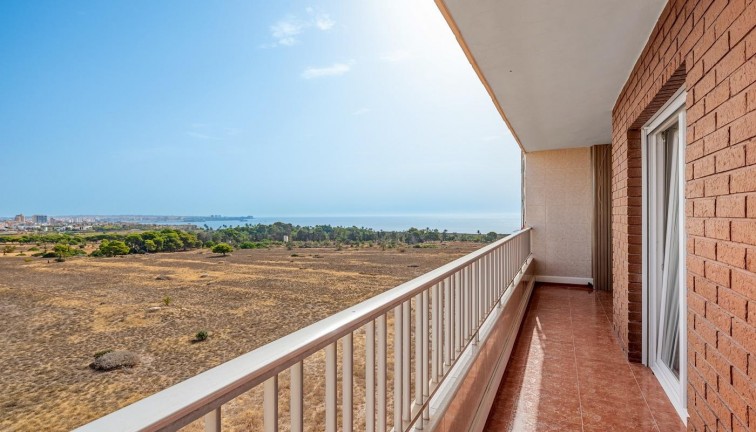 Jälleenmyynti - Asunto - Ylimmän kerroksen asunto - Torrevieja - Punta Prima