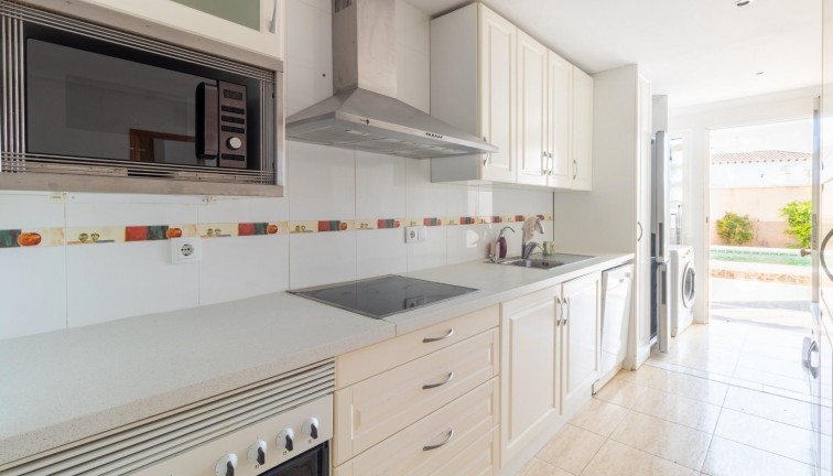 Jälleenmyynti - Bungalow - Orihuela Costa - Punta Prima