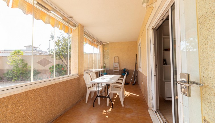 Jälleenmyynti - Bungalow - Orihuela Costa - Punta Prima