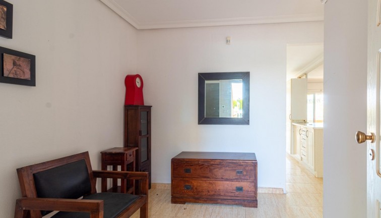 Jälleenmyynti - Bungalow - Orihuela Costa - Punta Prima
