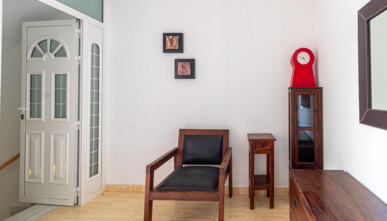Jälleenmyynti - Bungalow - Orihuela Costa - Punta Prima