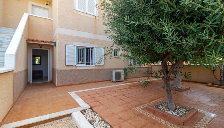 Jälleenmyynti - Bungalow - Orihuela Costa - Punta Prima