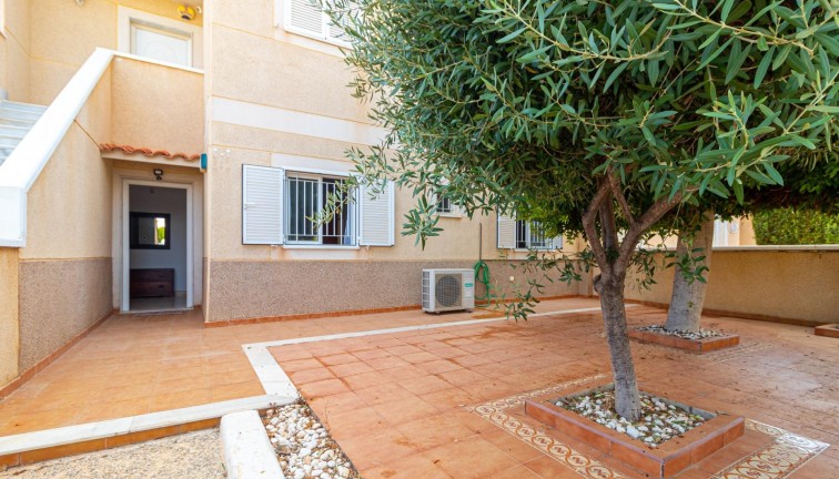 Jälleenmyynti - Bungalow - Orihuela Costa - Punta Prima