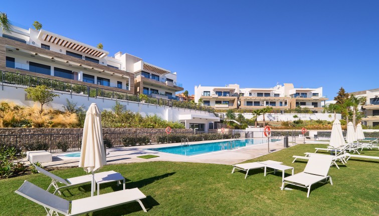 Uudistuotanto - Asunto - Estepona (Málaga) - Spain