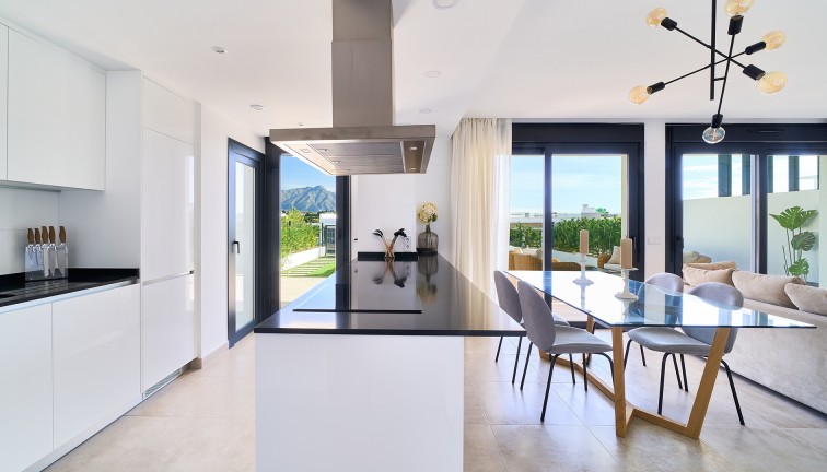 Uudistuotanto - Asunto - Estepona (Málaga) - Spain