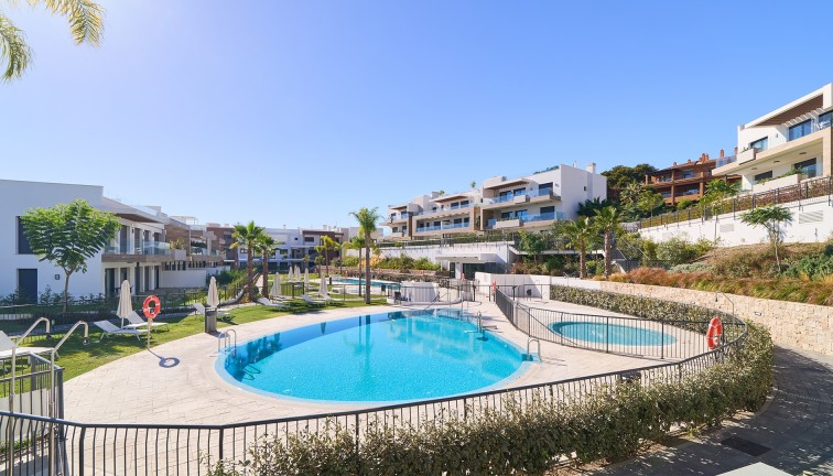 Uudistuotanto - Asunto - Estepona (Málaga) - Spain