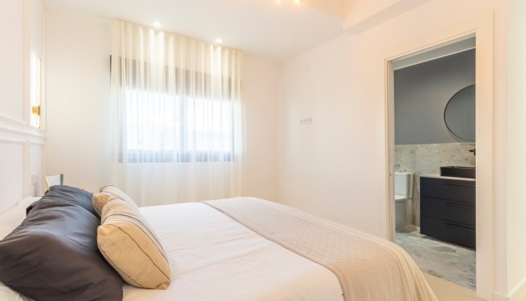 Resale - Semi-Detached - Torrevieja - El chaparral