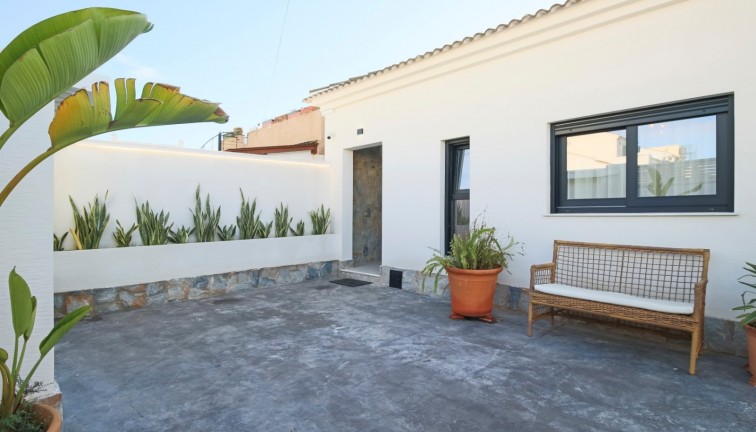 Resale - Semi-Detached - Torrevieja - El chaparral