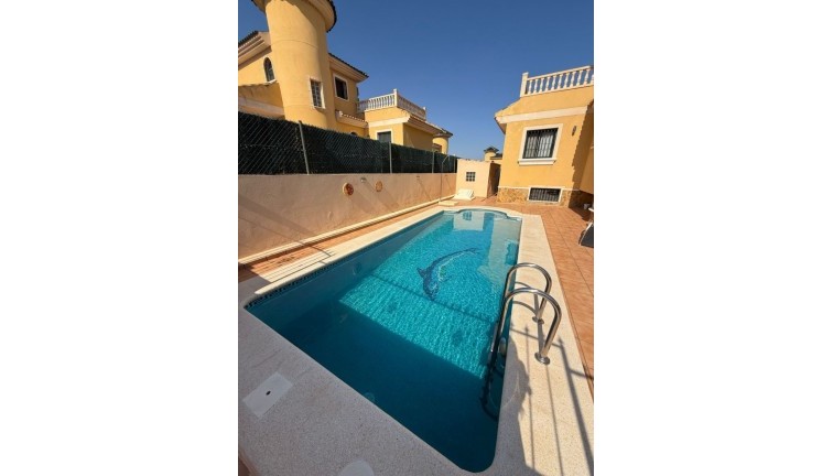 Jälleenmyynti - Erillistalo - Orihuela - Villamartín
