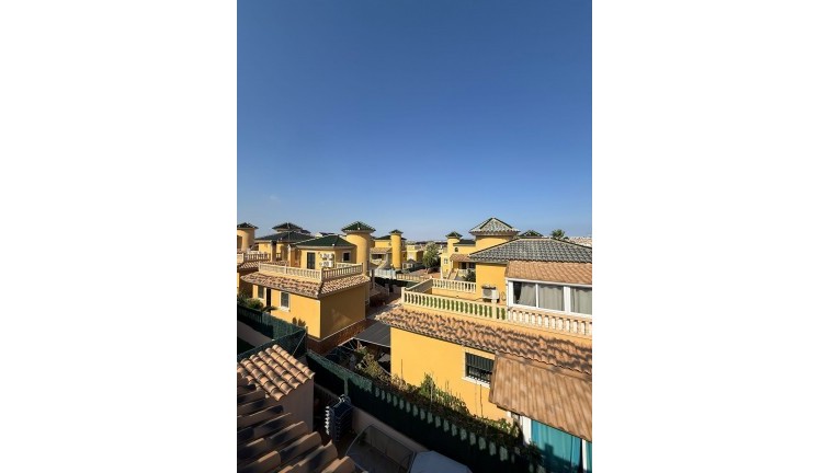 Jälleenmyynti - Erillistalo - Orihuela - Villamartín