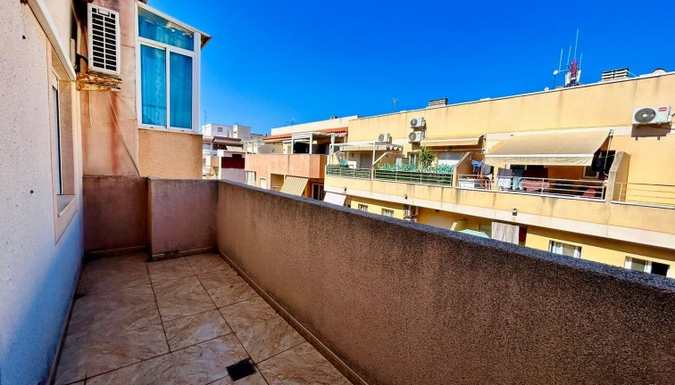 Jälleenmyynti - Asunto - Torrevieja
