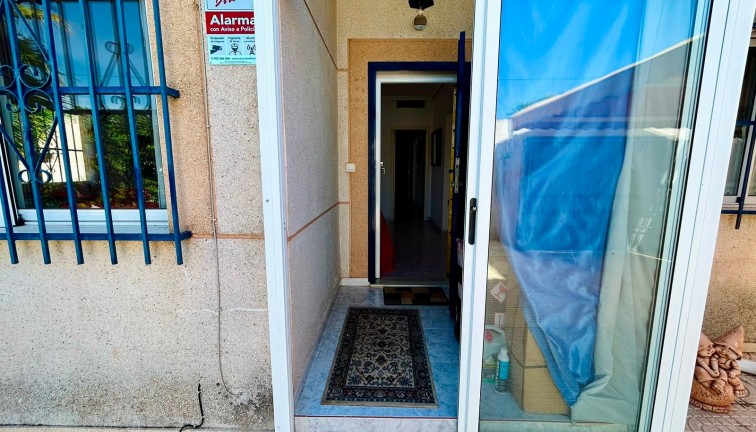 Resale - Chalet - Torrevieja - San Luis