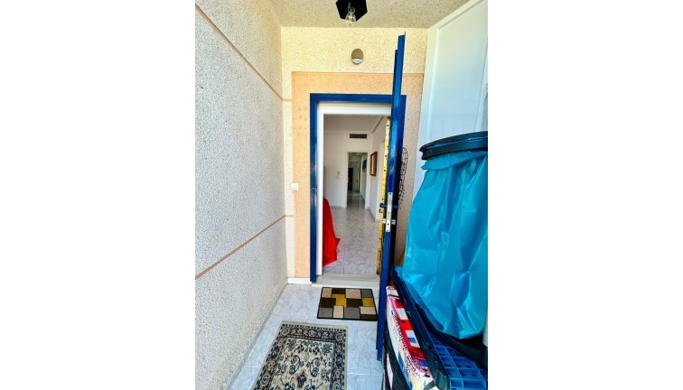 Resale - Chalet - Torrevieja - San Luis