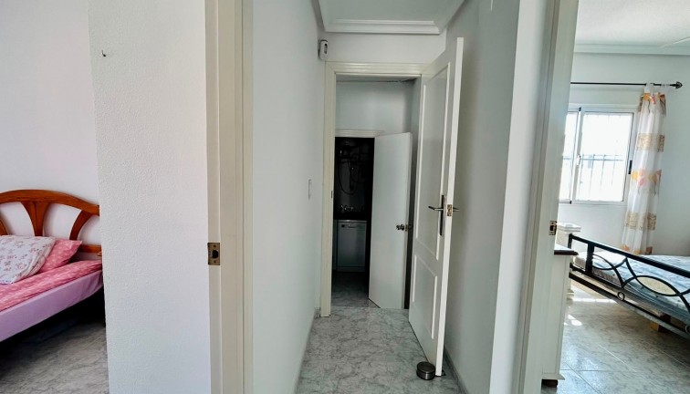 Resale - Chalet - Torrevieja - San Luis