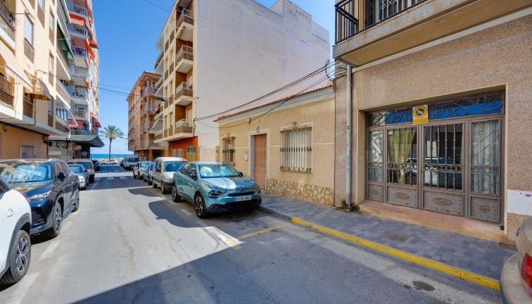 Jälleenmyynti - Asunto - Torrevieja - Playa del Cura