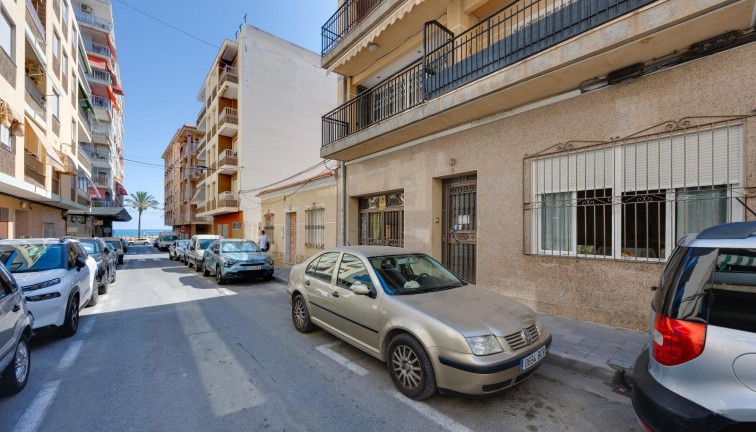 Jälleenmyynti - Asunto - Torrevieja - Playa del Cura