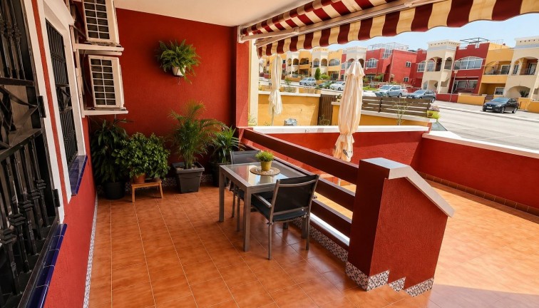 Jälleenmyynti - Bungalow - Orihuela Costa - Los Altos