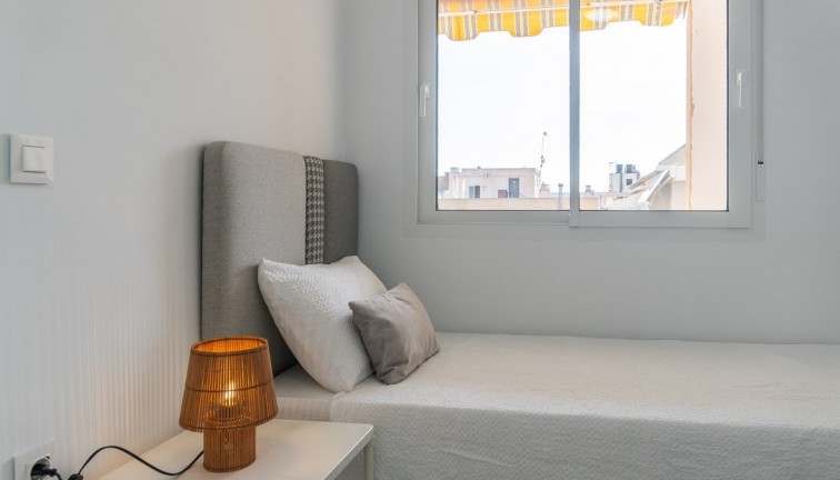 Jälleenmyynti - Asunto - Torrevieja - LA MATA
