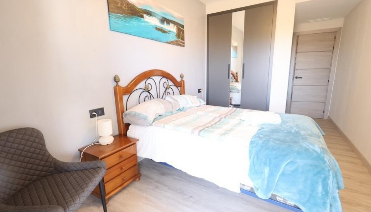 Resale - Apartment - Orihuela Costa - Cabo Roig