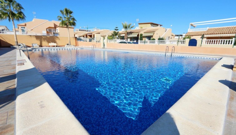 Jälleenmyynti - Asunto - Orihuela Costa - La Ciñuelica - Villa Rosa