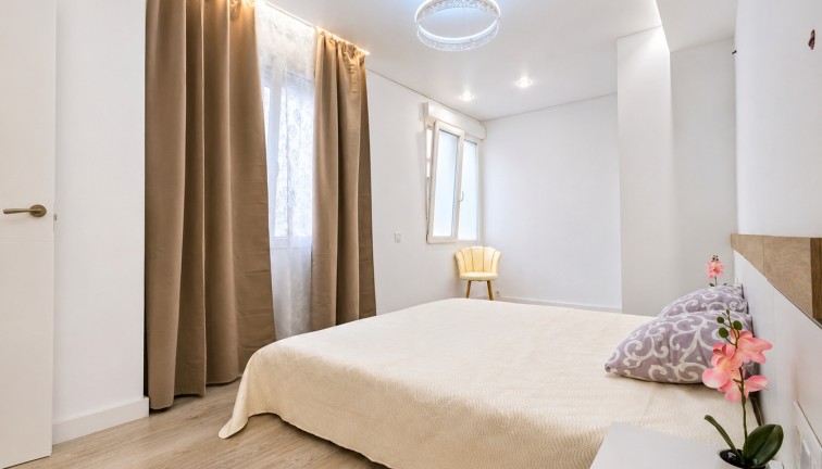 Jälleenmyynti - Duplex-asunto - Torrevieja - Acequion