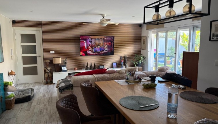 Resale - Chalet - Torrevieja - La Siesta