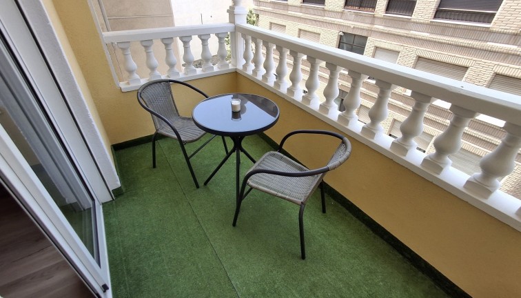 Jälleenmyynti - Duplex-asunto - Torrevieja